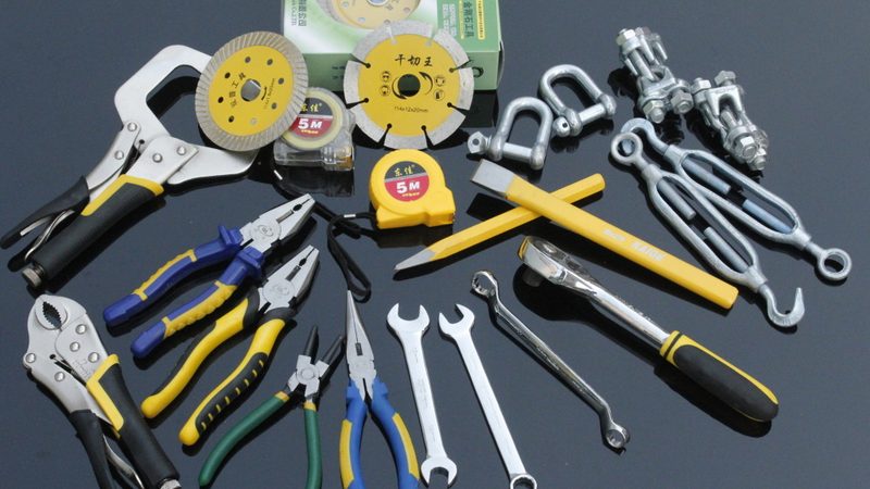 钳工工具与电动工具：揭秘行业品牌背后的技术秘密